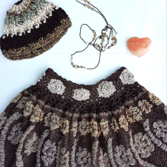 Crocheted Skirt in Neutrals - Picture 4 of 5